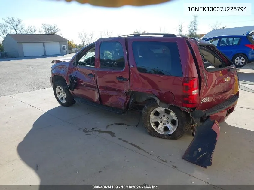 2007 Chevrolet Tahoe Ls VIN: 1GNFK13007J225794 Lot: 40634169