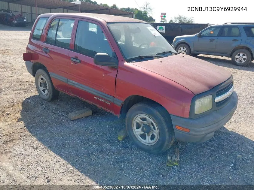 2000 Chevrolet Tracker Hard Top VIN: 2CNBJ13C9Y6929944 Lot: 40523602