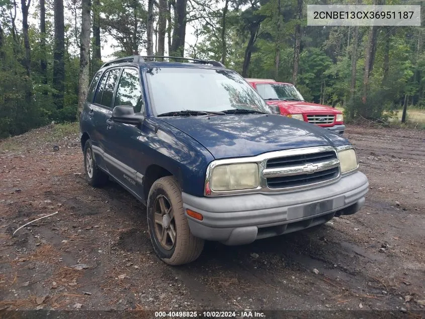 2003 Chevrolet Tracker Hard Top Base VIN: 2CNBE13CX36951187 Lot: 40498825