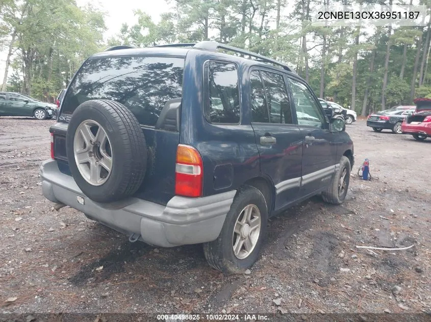 2CNBE13CX36951187 2003 Chevrolet Tracker Hard Top Base