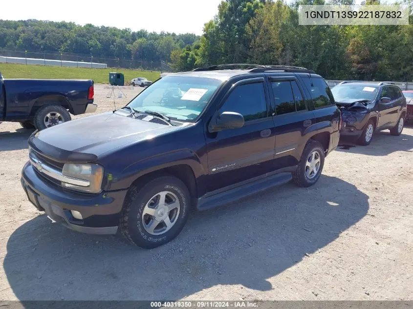 1GNDT13S922187832 2002 Chevrolet Trailblazer Lt