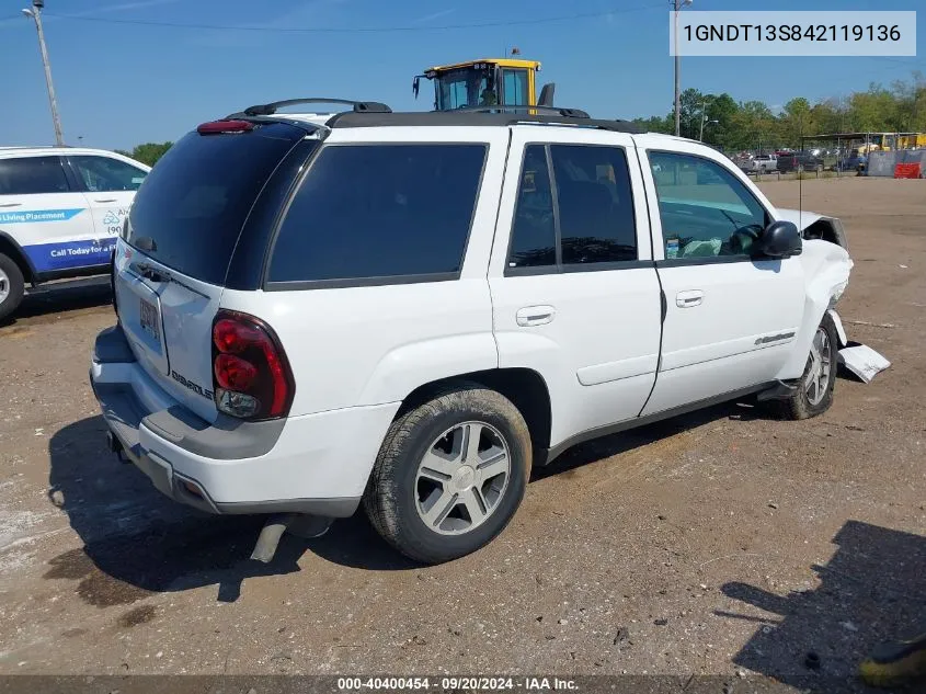 1GNDT13S842119136 2004 Chevrolet Trailblazer Lt