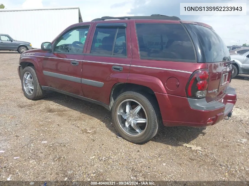 2005 Chevrolet Trailblazer Ls VIN: 1GNDS13S952233943 Lot: 40400321