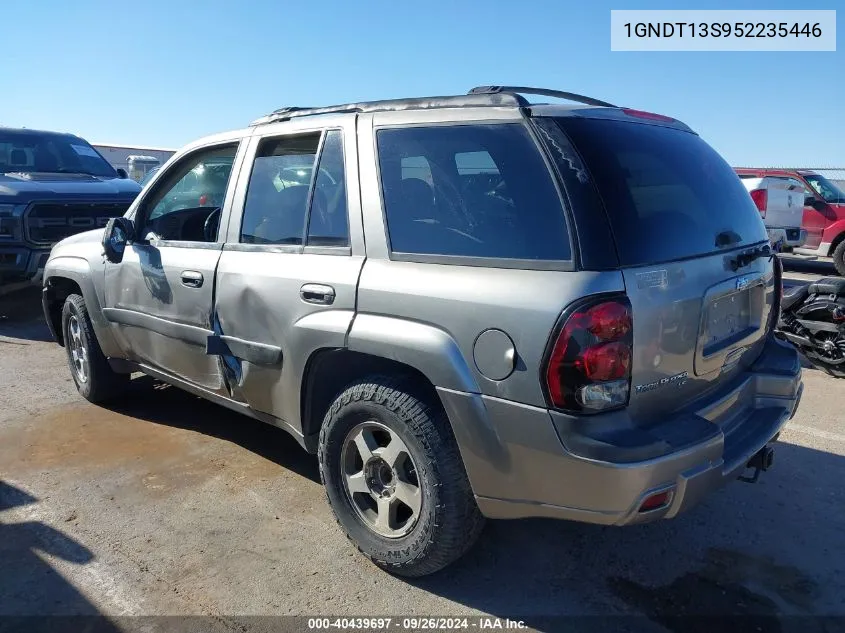 2005 Chevrolet Trailblazer Ls VIN: 1GNDT13S952235446 Lot: 40439697