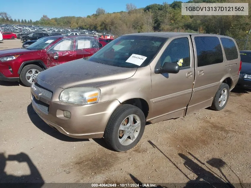 2007 Chevrolet Uplander Ls VIN: 1GBDV13137D121562 Lot: 40642649