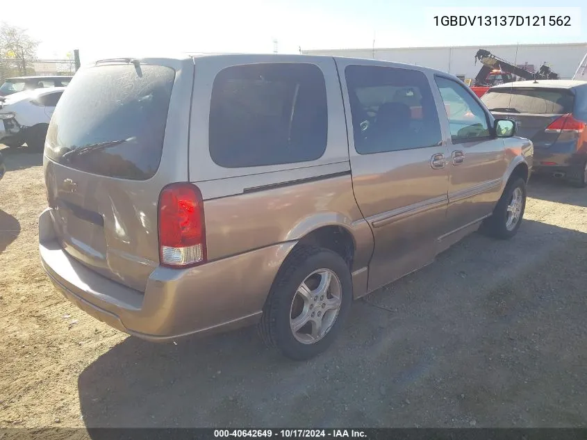 2007 Chevrolet Uplander Ls VIN: 1GBDV13137D121562 Lot: 40642649