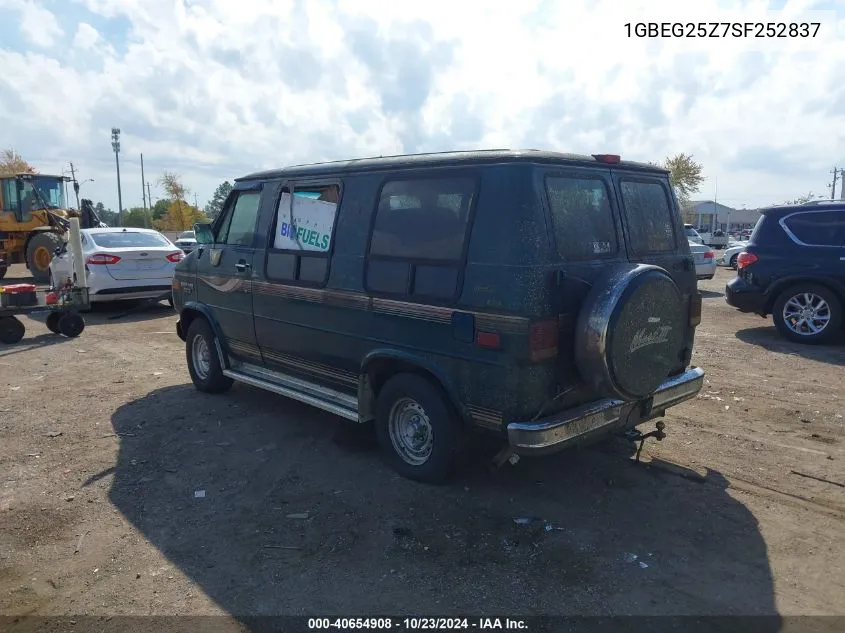 1995 Chevrolet G20 VIN: 1GBEG25Z7SF252837 Lot: 40654908