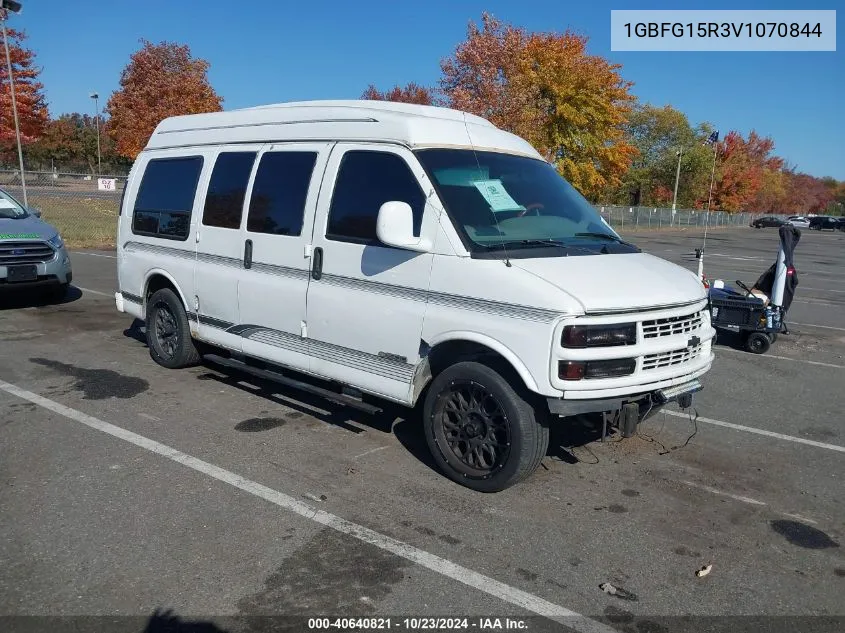 1997 Chevrolet Chevy Van Yf7 Upfitter Pkg. VIN: 1GBFG15R3V1070844 Lot: 40640821