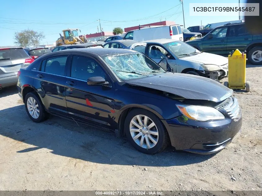 2011 Chrysler 200 Touring VIN: 1C3BC1FG9BN545487 Lot: 40592173