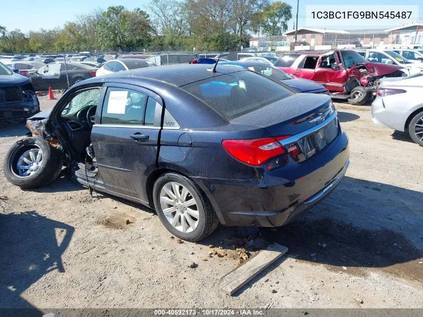 2011 Chrysler 200 Touring VIN: 1C3BC1FG9BN545487 Lot: 40592173