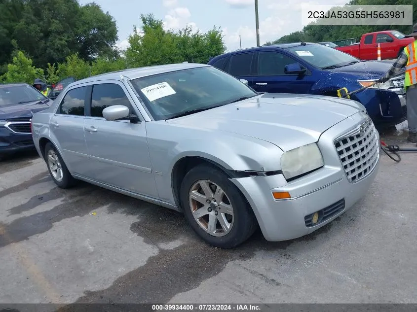 2005 Chrysler 300 Touring VIN: 2C3JA53G55H563981 Lot: 39934400