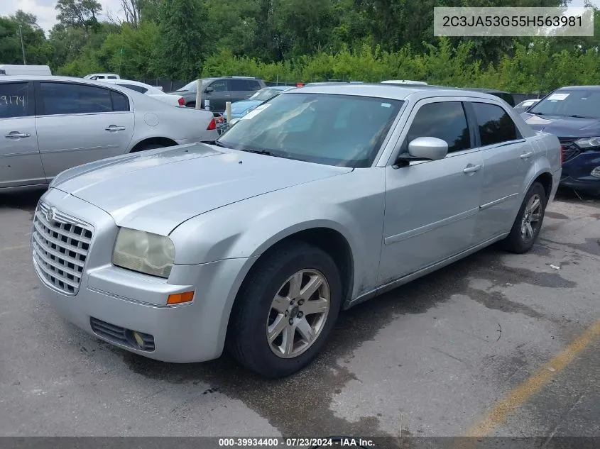 2005 Chrysler 300 Touring VIN: 2C3JA53G55H563981 Lot: 39934400