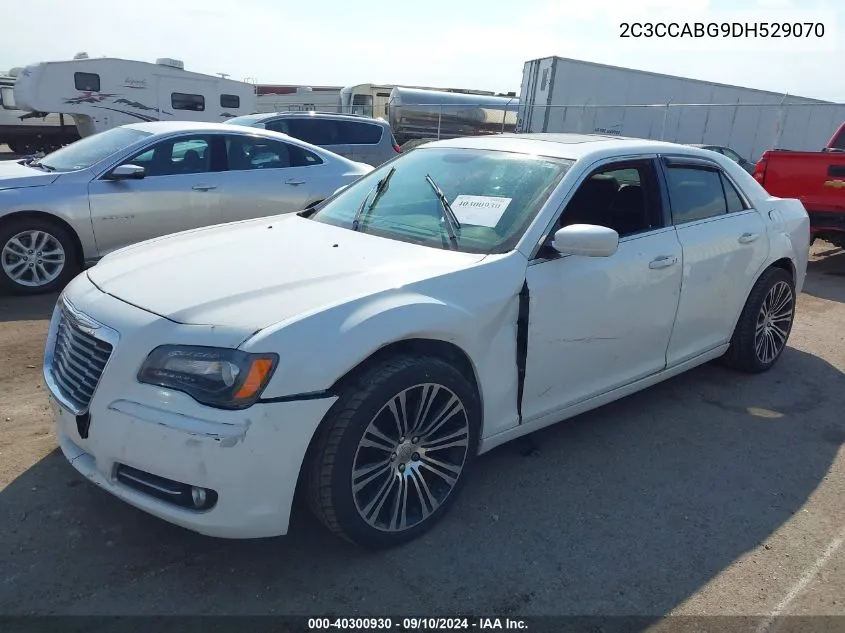 2013 Chrysler 300 S VIN: 2C3CCABG9DH529070 Lot: 40300930