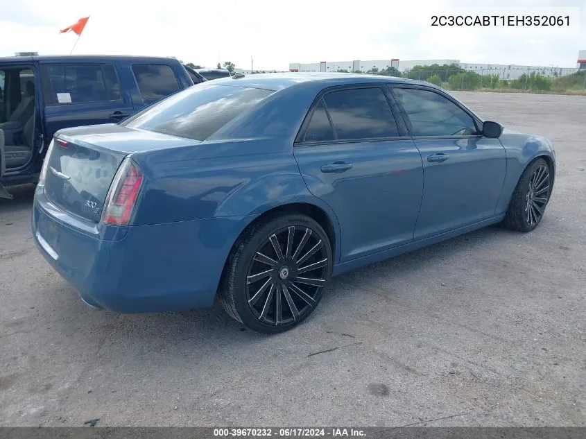 2014 Chrysler 300 300S VIN: 2C3CCABT1EH352061 Lot: 39670232