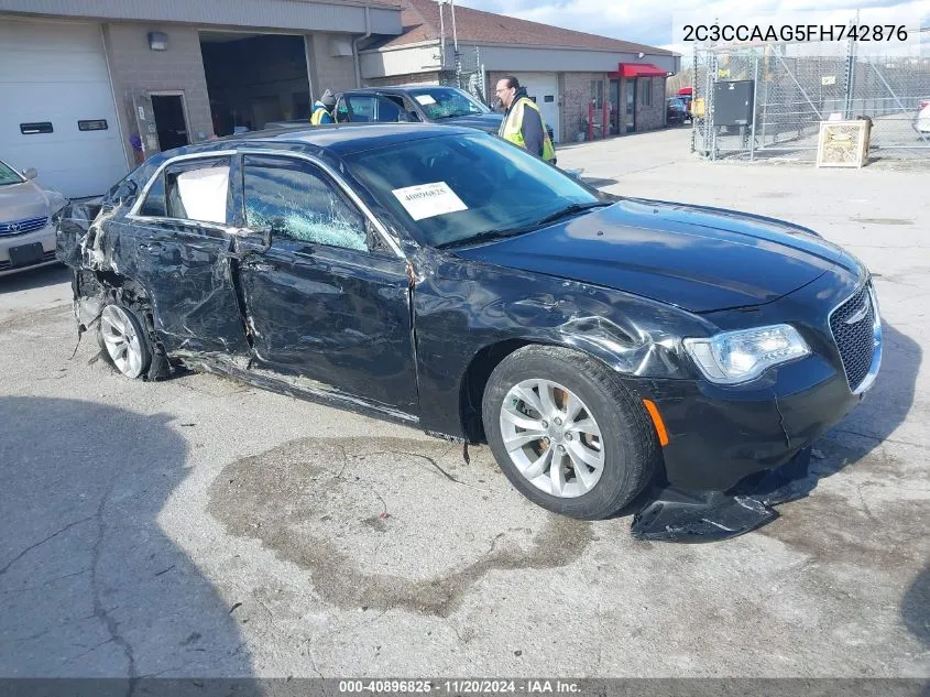 2015 Chrysler 300 Limited VIN: 2C3CCAAG5FH742876 Lot: 40896825