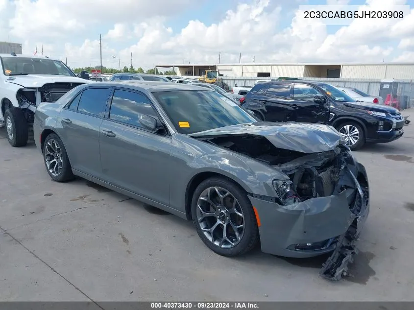 2C3CCABG5JH203908 2018 Chrysler 300 300S