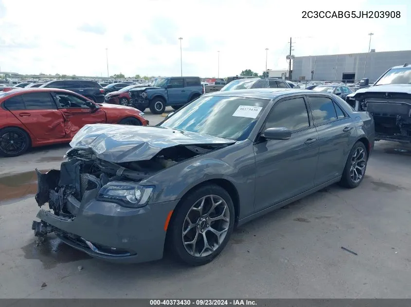 2C3CCABG5JH203908 2018 Chrysler 300 300S