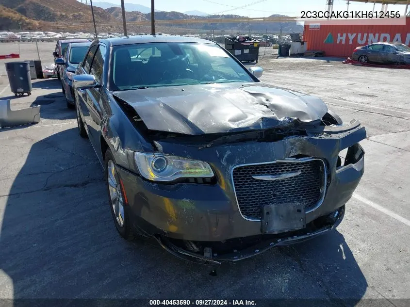 2C3CCAKG1KH612456 2019 Chrysler 300 Limited Awd