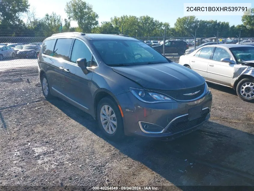 2017 Chrysler Pacifica Touring-L VIN: 2C4RC1BGXHR539791 Lot: 40254549