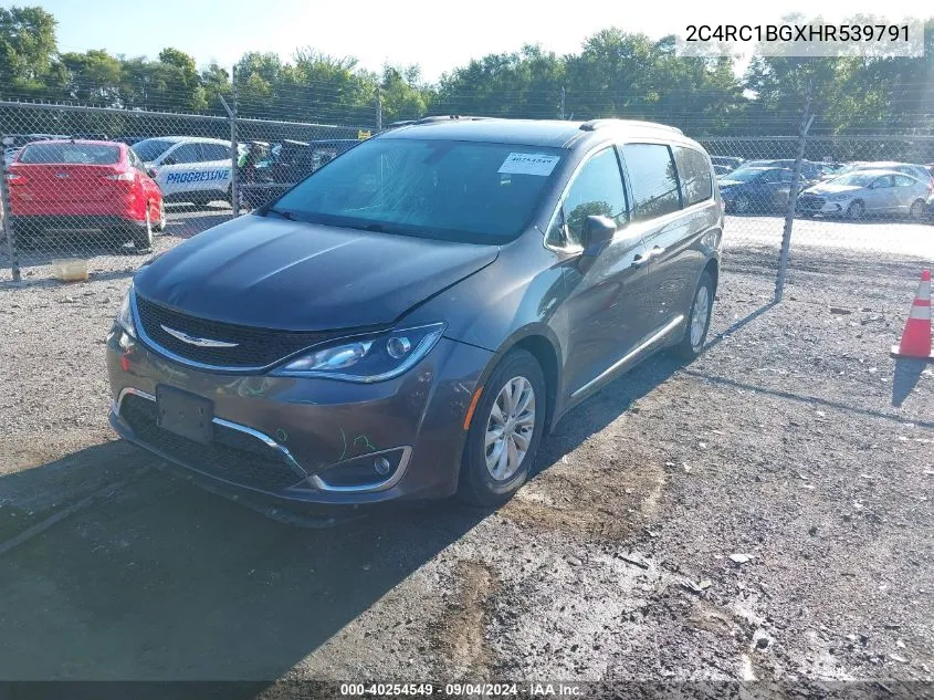 2017 Chrysler Pacifica Touring-L VIN: 2C4RC1BGXHR539791 Lot: 40254549