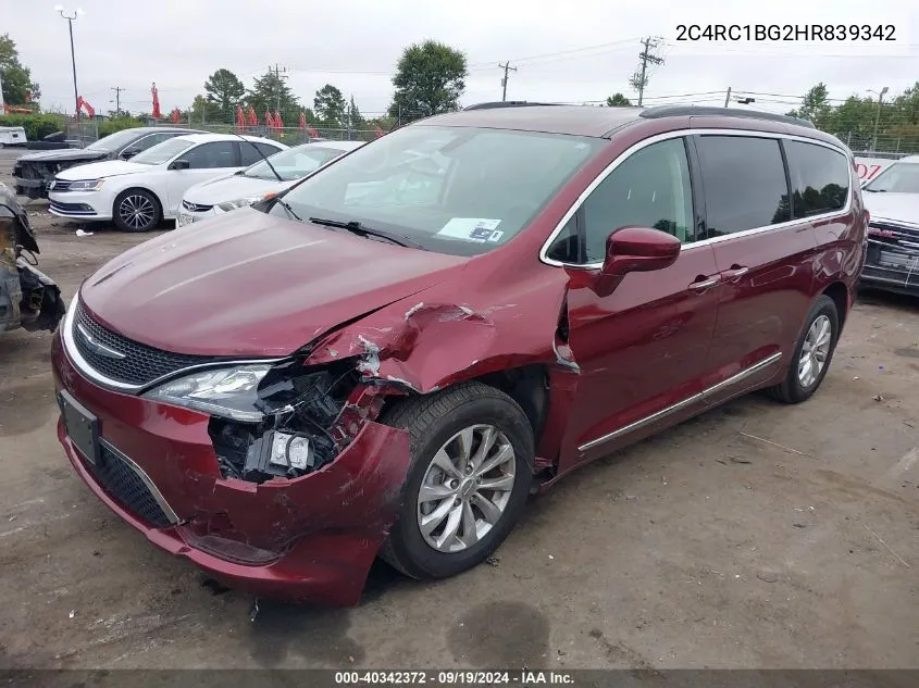 2017 Chrysler Pacifica Touring-L VIN: 2C4RC1BG2HR839342 Lot: 40342372