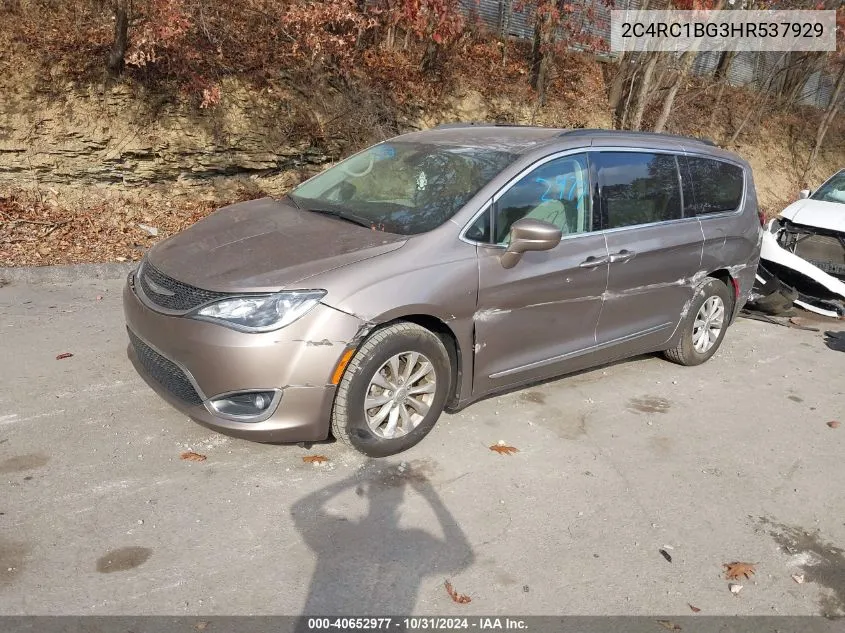 2017 Chrysler Pacifica Touring-L VIN: 2C4RC1BG3HR537929 Lot: 40652977