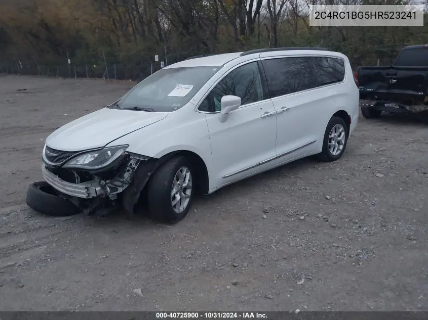 2017 Chrysler Pacifica Touring-L VIN: 2C4RC1BG5HR523241 Lot: 40725900