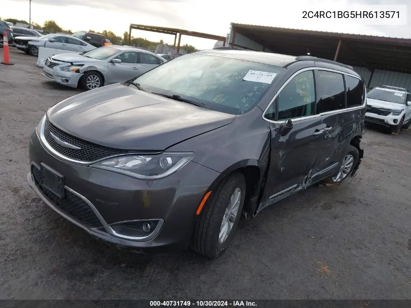 2017 Chrysler Pacifica Touring-L VIN: 2C4RC1BG5HR613571 Lot: 40731749