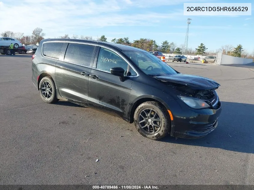 2017 Chrysler Pacifica Touring VIN: 2C4RC1DG5HR656529 Lot: 40789466