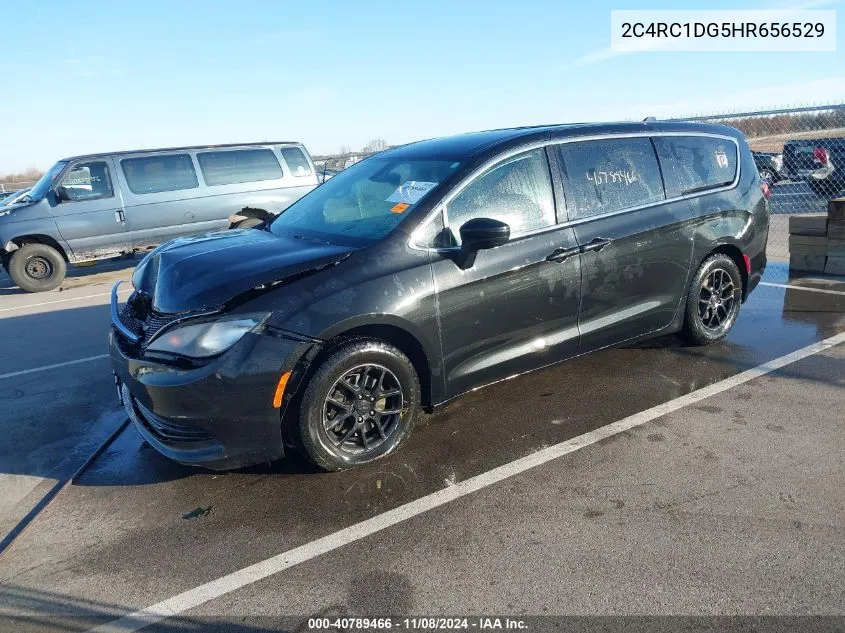 2017 Chrysler Pacifica Touring VIN: 2C4RC1DG5HR656529 Lot: 40789466