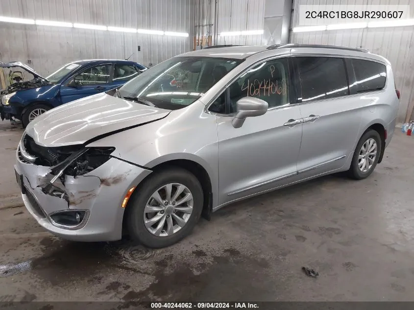 2018 Chrysler Pacifica Touring L VIN: 2C4RC1BG8JR290607 Lot: 40244062