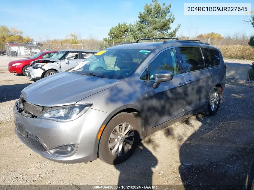 2018 Chrysler Pacifica Touring L VIN: 2C4RC1BG9JR227645 Lot: 40643833