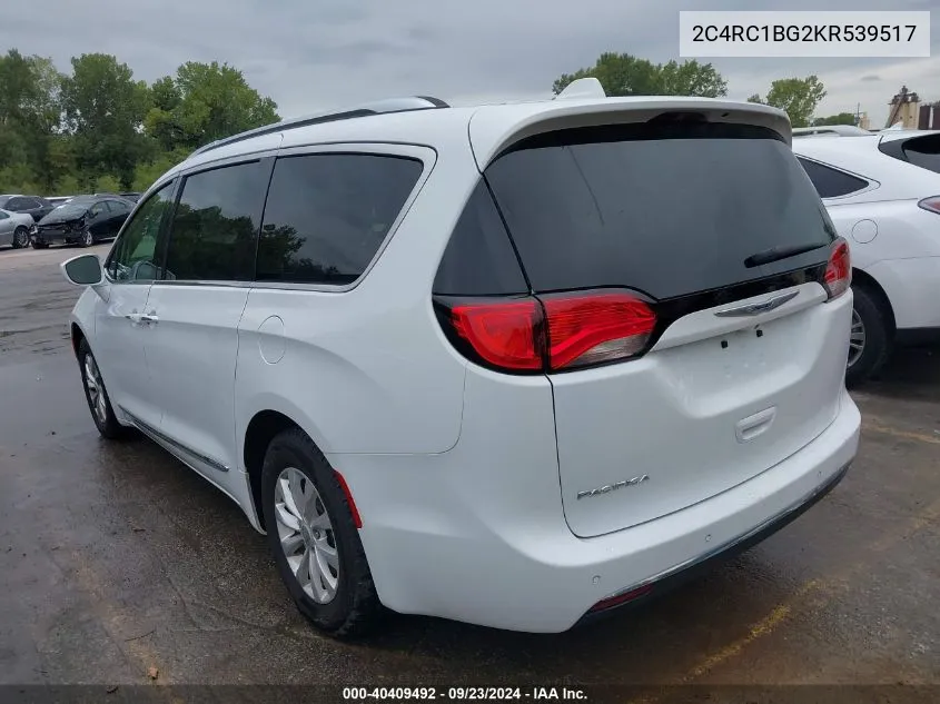 2019 Chrysler Pacifica Touring L VIN: 2C4RC1BG2KR539517 Lot: 40409492