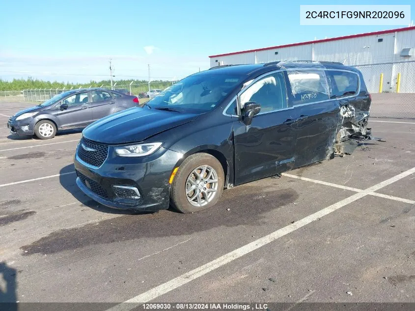 2022 Chrysler Pacifica Touring VIN: 2C4RC1FG9NR202096 Lot: 12069030