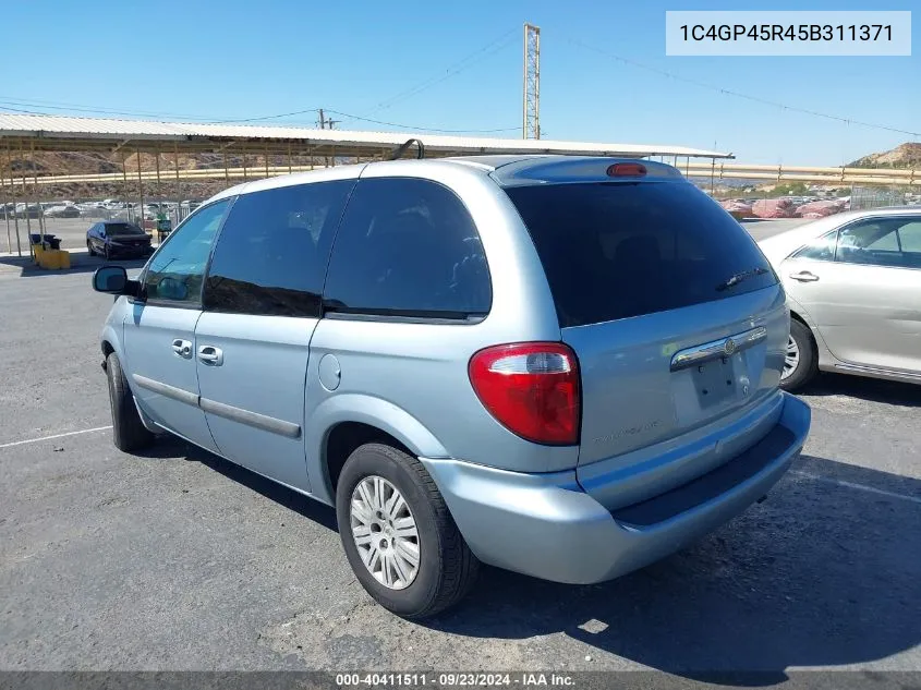 2005 Chrysler Town & Country VIN: 1C4GP45R45B311371 Lot: 40411511