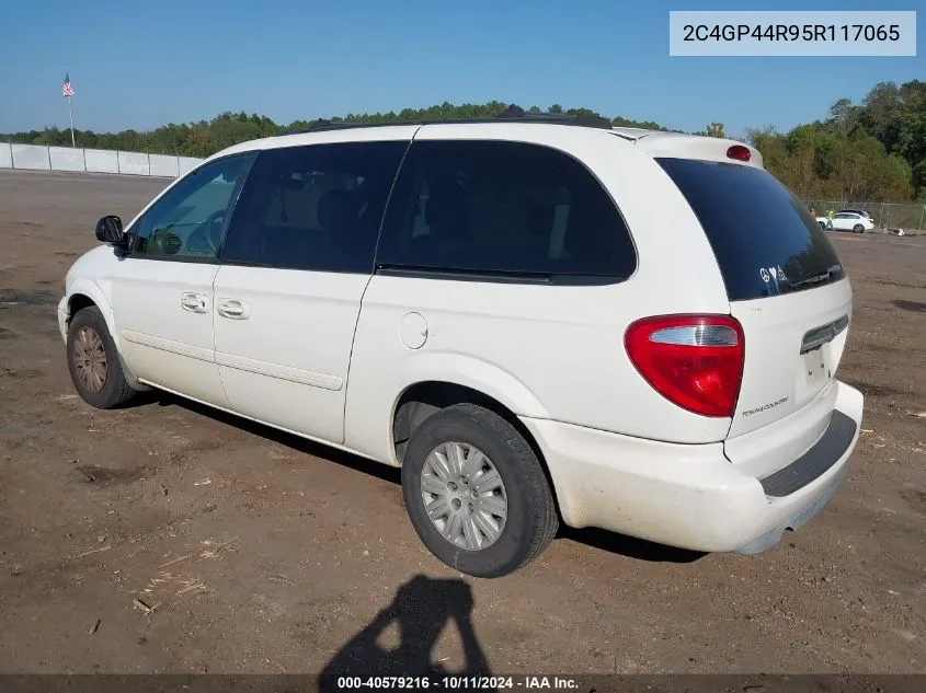 2005 Chrysler Town & Country Lx VIN: 2C4GP44R95R117065 Lot: 40579216