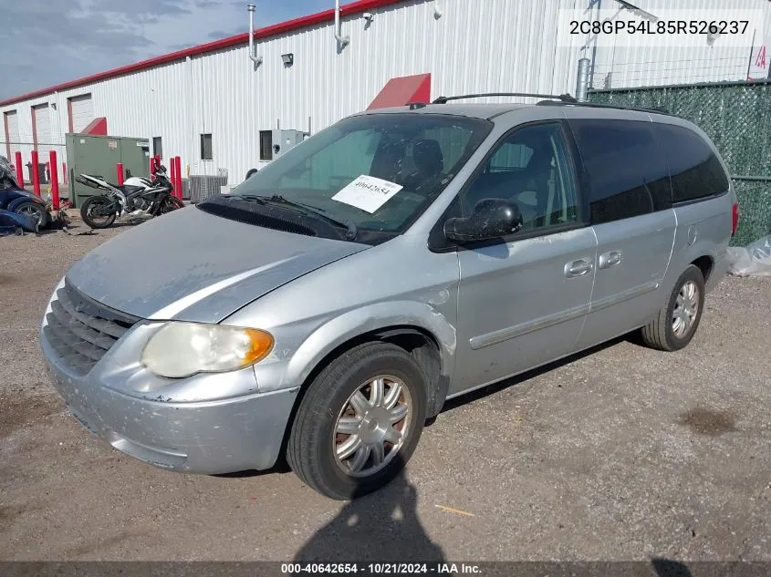 2005 Chrysler Town & Country Touring VIN: 2C8GP54L85R526237 Lot: 40642654