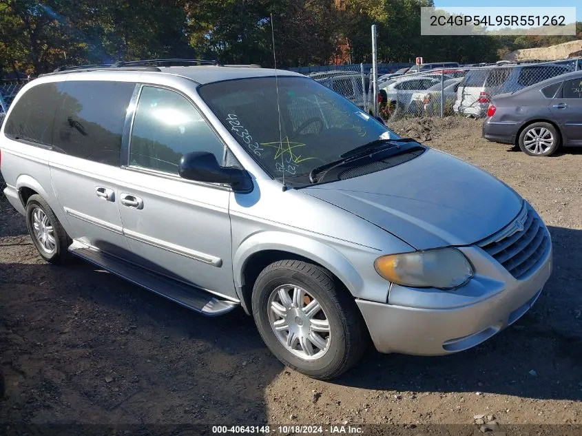 2005 Chrysler Town & Country Touring VIN: 2C4GP54L95R551262 Lot: 40643148