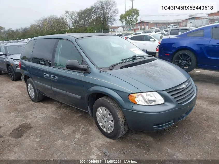 2005 Chrysler Town & Country VIN: 1C4GP45RX5B440618 Lot: 40669587