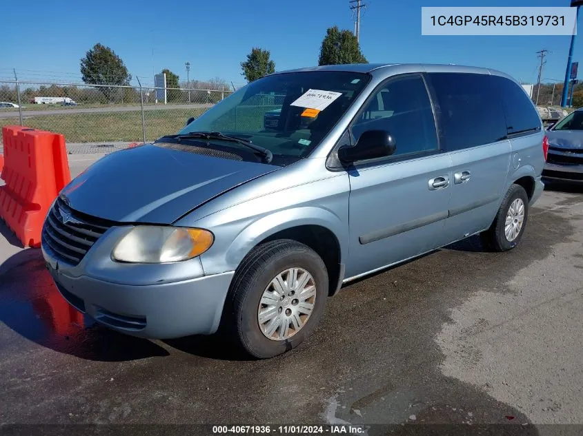 2005 Chrysler Town & Country VIN: 1C4GP45R45B319731 Lot: 40671936