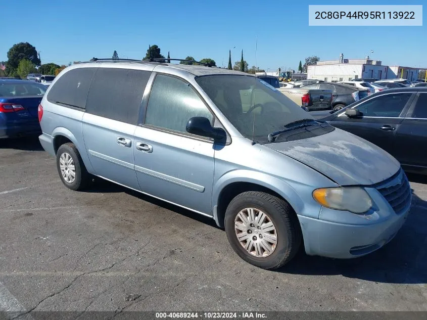 2005 Chrysler Town & Country Lx VIN: 2C8GP44R95R113922 Lot: 40689244