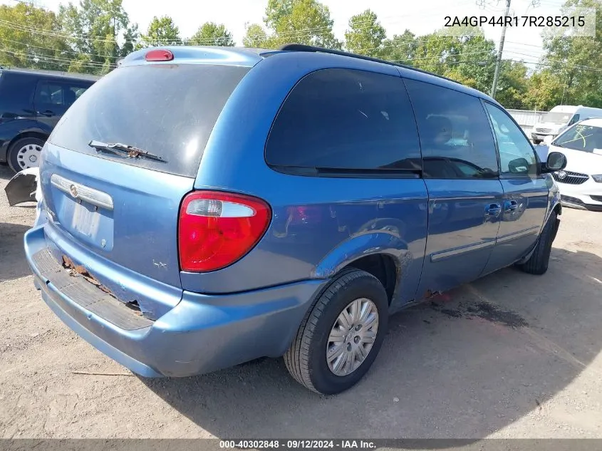 2007 Chrysler Town & Country Lx VIN: 2A4GP44R17R285215 Lot: 40302848