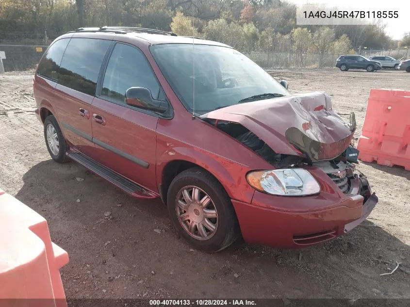 2007 Chrysler Town & Country VIN: 1A4GJ45R47B118555 Lot: 40704133