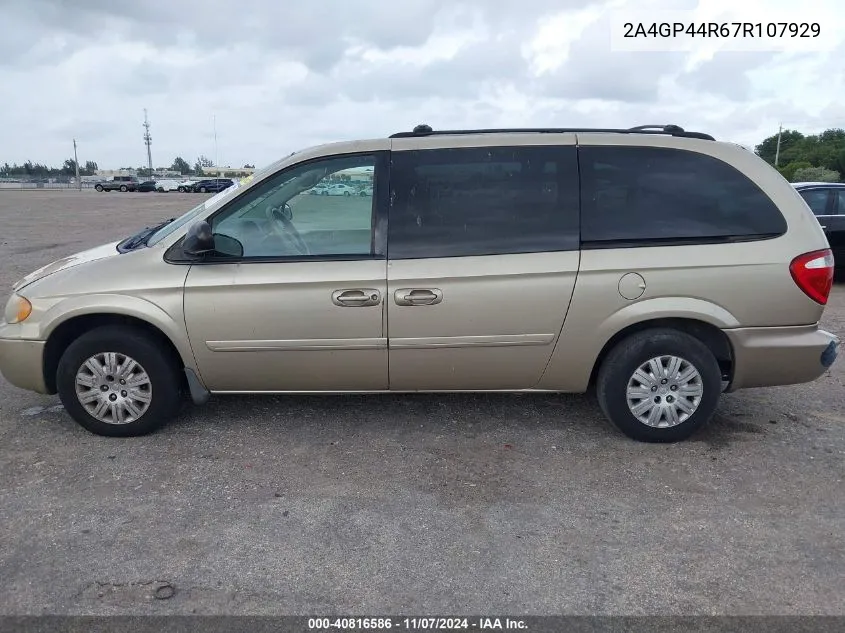 2007 Chrysler Town & Country Lx VIN: 2A4GP44R67R107929 Lot: 40816586