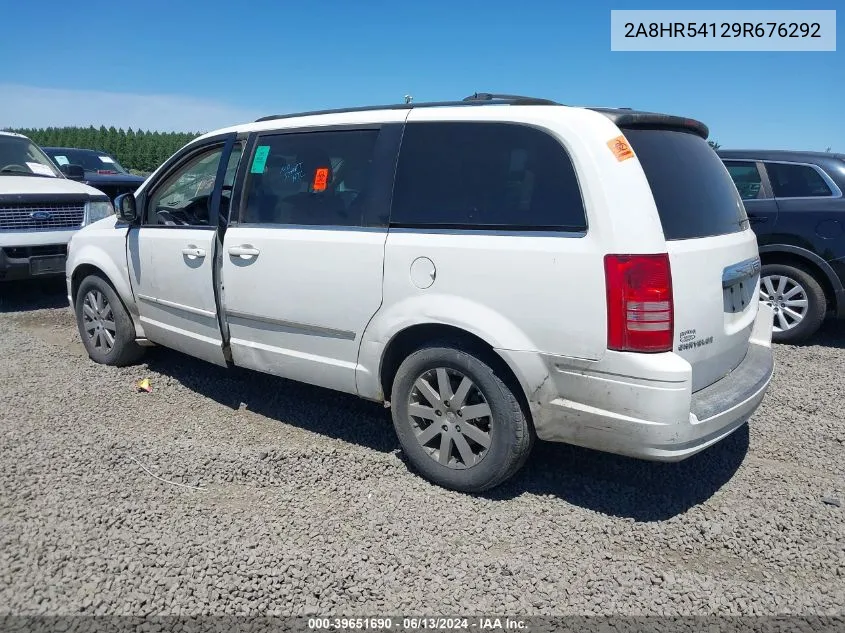 2009 Chrysler Town & Country Touring VIN: 2A8HR54129R676292 Lot: 39651690