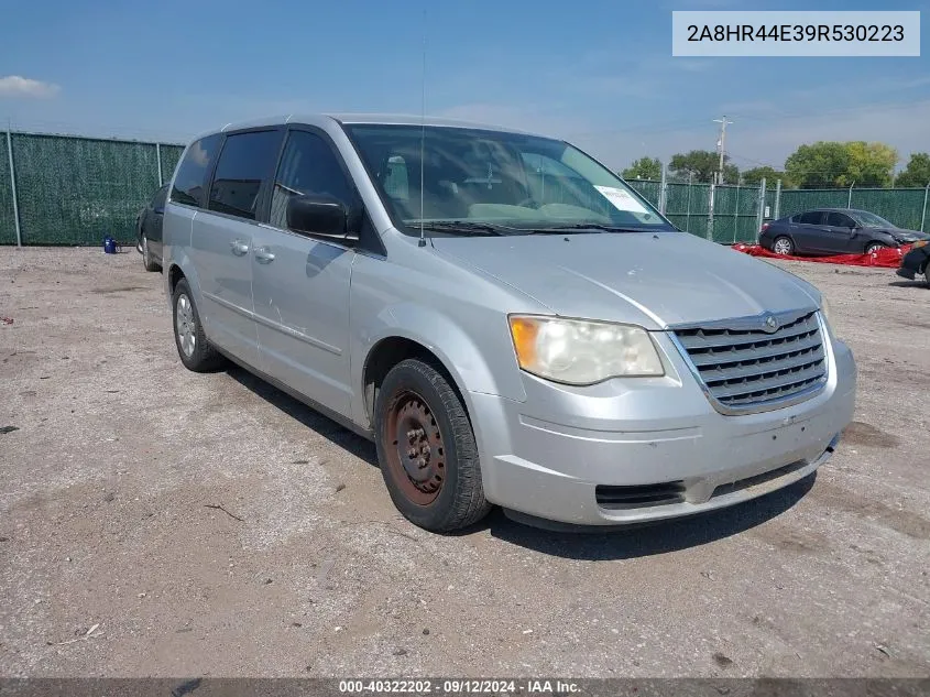 2A8HR44E39R530223 2009 Chrysler Town & Country Lx