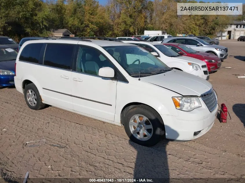 2010 Chrysler Town & Country Touring VIN: 2A4RR5DX5AR137471 Lot: 40437043