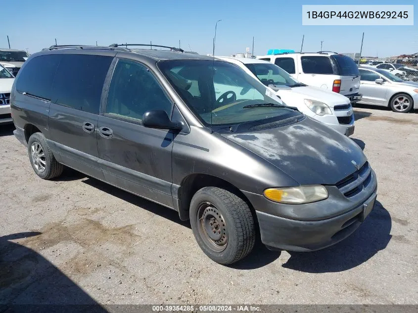 1998 Dodge Grand Caravan Se VIN: 1B4GP44G2WB629245 Lot: 39354285