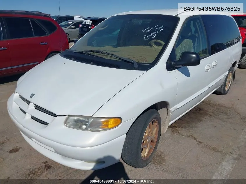 1998 Dodge Grand Caravan Es/Le VIN: 1B4GP54G5WB676825 Lot: 40499991