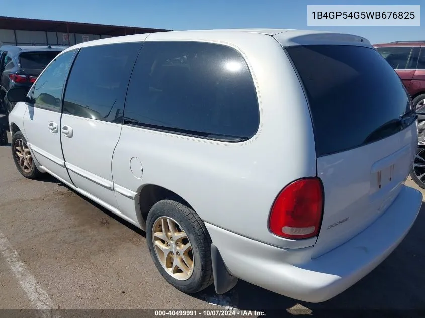 1B4GP54G5WB676825 1998 Dodge Grand Caravan Es/Le